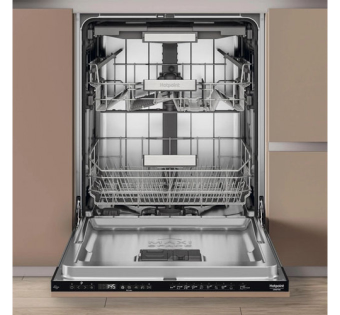 Посудомийна машина HOTPOINT ARISTON HM7 42 L 