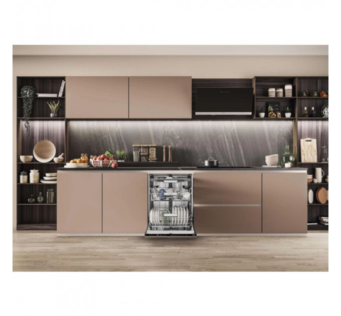 Посудомийна машина HOTPOINT ARISTON HM7 42 L 