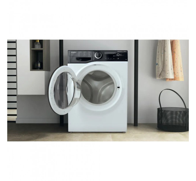 Пральна машина WHIRLPOOL WRSB 7238 BB